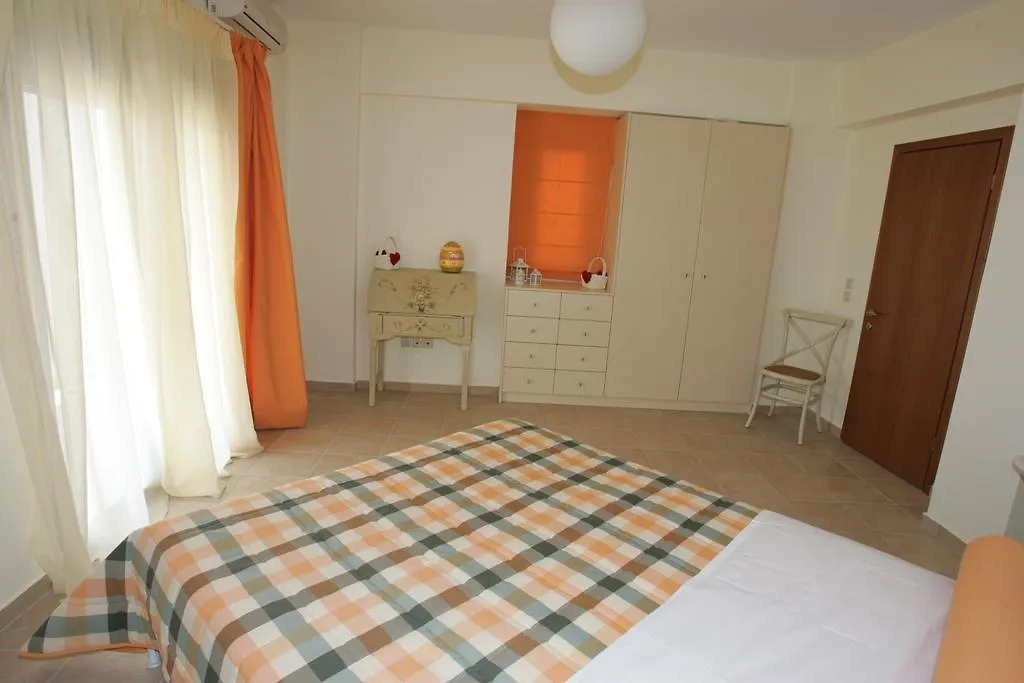 Ερωφίλη Villas Λουρδάτα 0*,